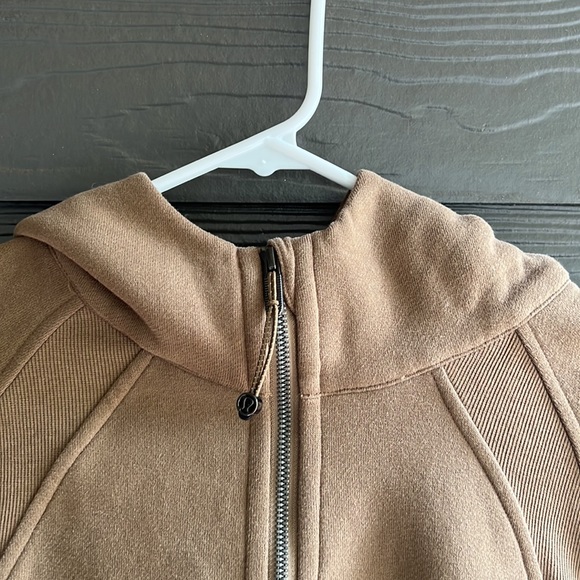 Lululemon 1/2 zip scuba - Picture 3 of 5